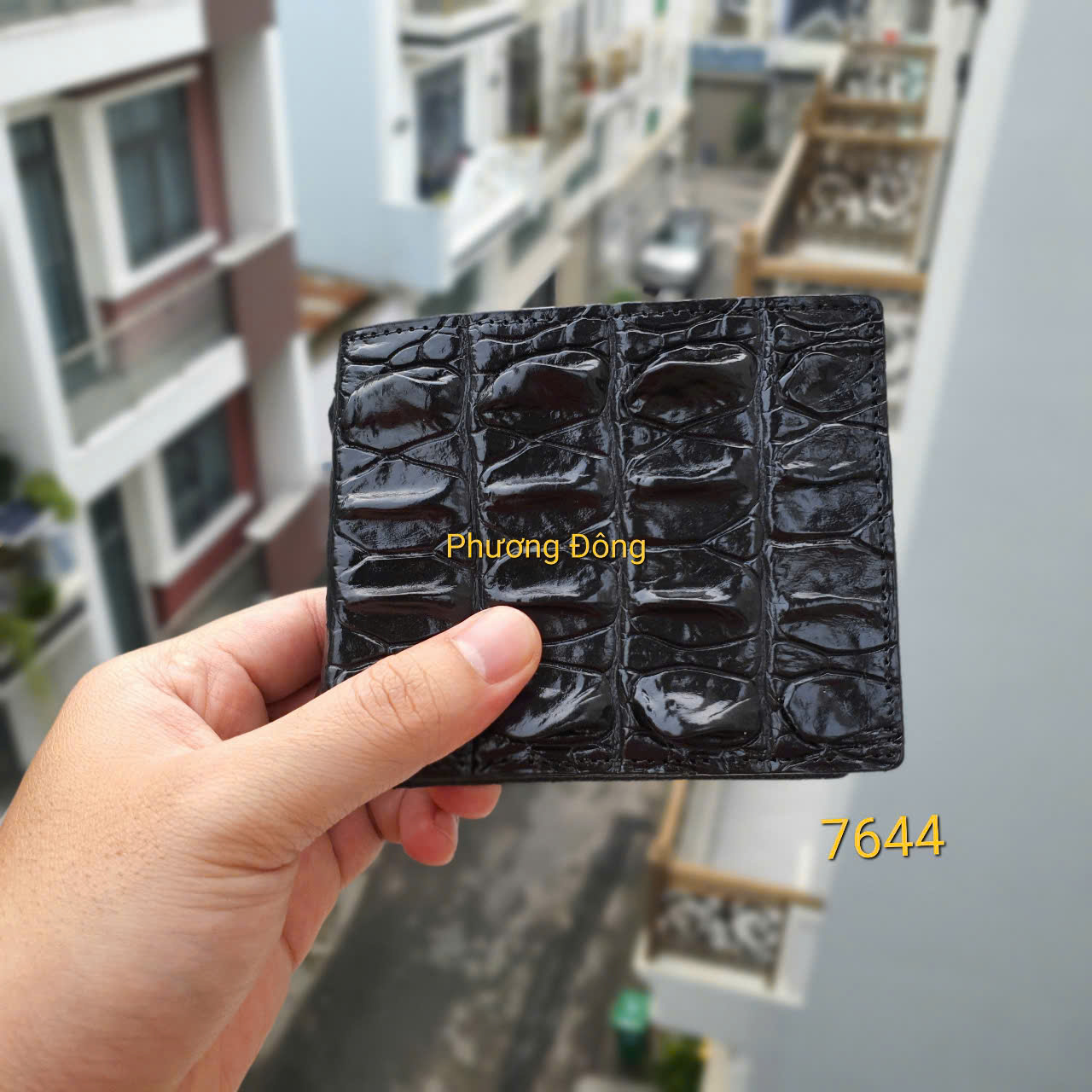 gen-h-z6760181691852_b94e605f0f488587d2d87e661856e03c