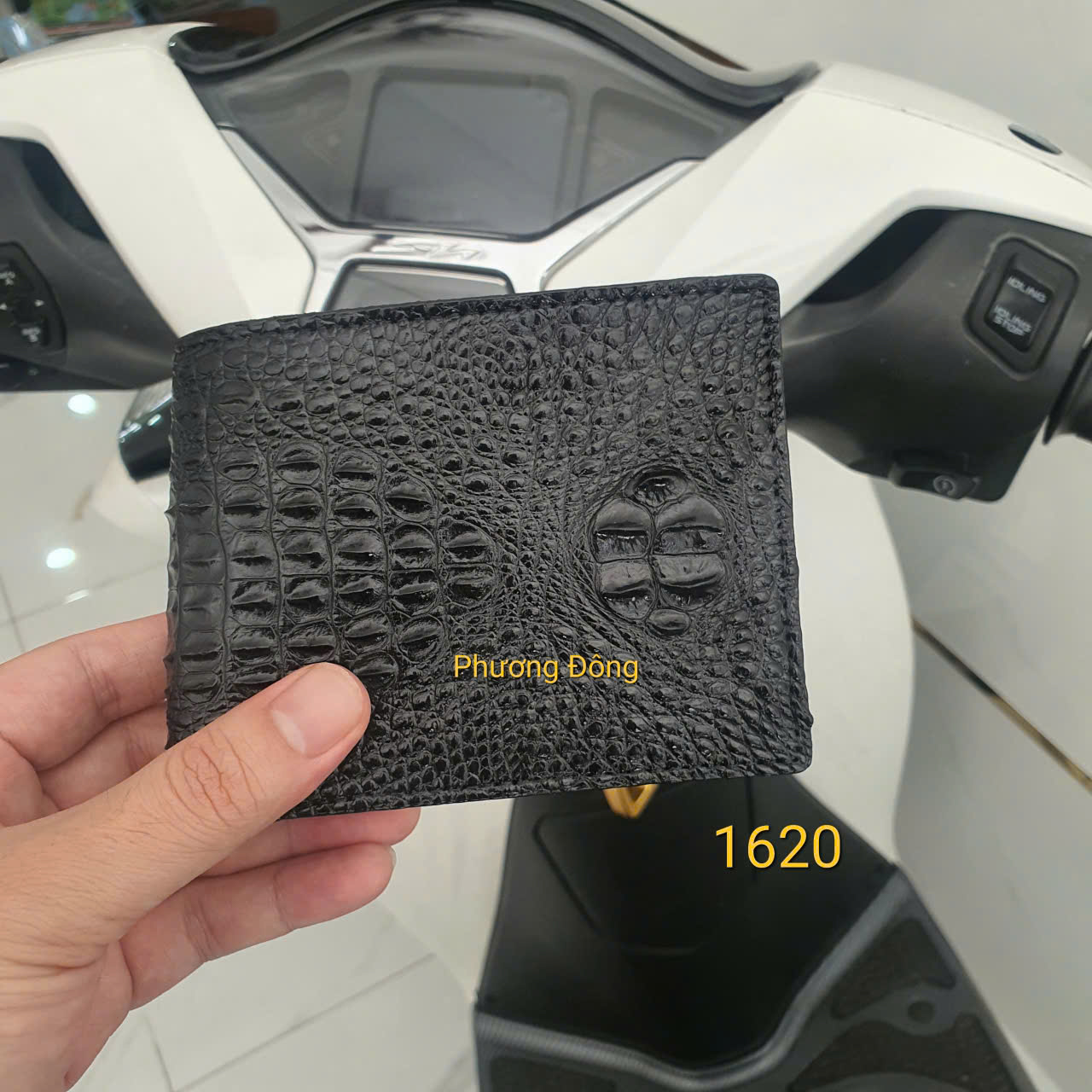 gen-h-z6872024410641_dee1298b15aae69ed37f62841032f9e6